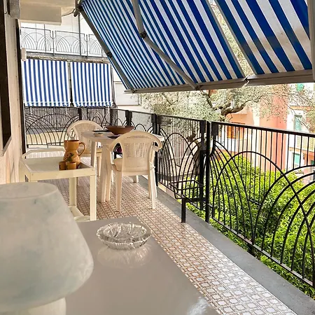 Alfa Holidays Apartment